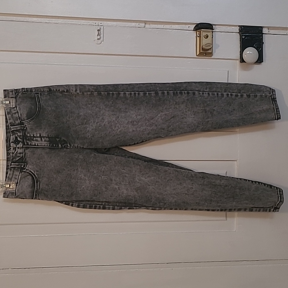 No Boundaries Stonewashed Jeans